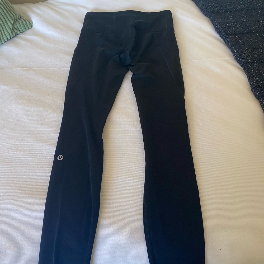 Black Lululemon leggings